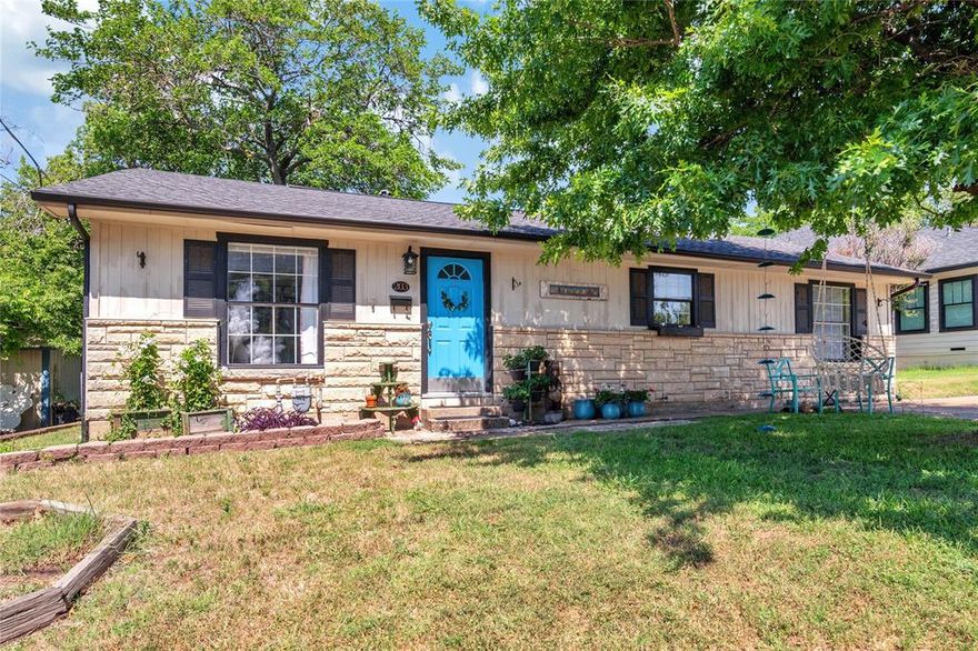 This charming 3 bedroom 2 bathroom home is nestled in one of the most beautiful and sought after neighborhoods in Rockwall.  It is located within walking distance of the elementary school, a beautiful park and lake, as well as downtown Rockwall which boasts some of the best restaurants in the area and shops galore!  Combining rustic elegance with modern comfort, this home offers a delightful retreat for those seeking a peaceful environment.    
Replacements include roof and gutters in 2018, HVAC in 2019, water heater in 2021, and plumbing in 2022.