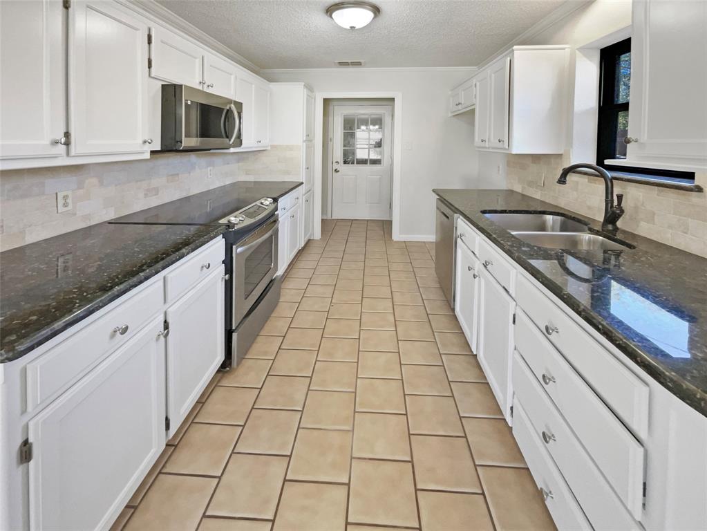 1209 Stonelake Drive