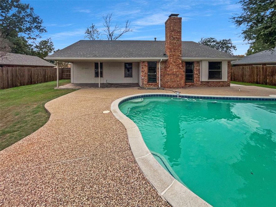 Charming Updated Home with Pool Oasis in Cleburne!
Welcome to this beautifully updated 3 bedroom, 2 bath home sitting on a generous 0.20-acre lot (approx. 8,712 sq ft) in the well-established Westhill Terrace area of Cleburne. Inside, you’ll find an inviting and functional layout with thoughtful updates throughout, creating a warm and comfortable place to call home.
Step outside to your own private backyard retreat featuring an inground swimming pool and a single, picture-perfect palm tree swaying gently in the breeze. It’s the kind of space where you can float in the pool, stare up at that palm tree, and let yourself imagine—just for a moment—that you’re relaxing on a tropical beach. Whether you’re unwinding after a long day or hosting friends on a sunny Texas afternoon, this backyard brings the vacation vibes right to your doorstep.
Located in the heart of Cleburne, this home offers the charm of small-town living with all the conveniences nearby. Cleburne is known for its friendly community atmosphere, affordable living, beautiful parks, the serene Cleburne State Park, and a historic downtown filled with shops, boutiques, and hometown dining. With quick access to the DFW metro area—particularly just about 30 miles to Fort Worth—Cleburne blends comfort, convenience, and community in a way that’s hard to find.
Cute, updated, and complete with your own mini oasis…this Cleburne gem has everything you need to enjoy relaxed Texas living!