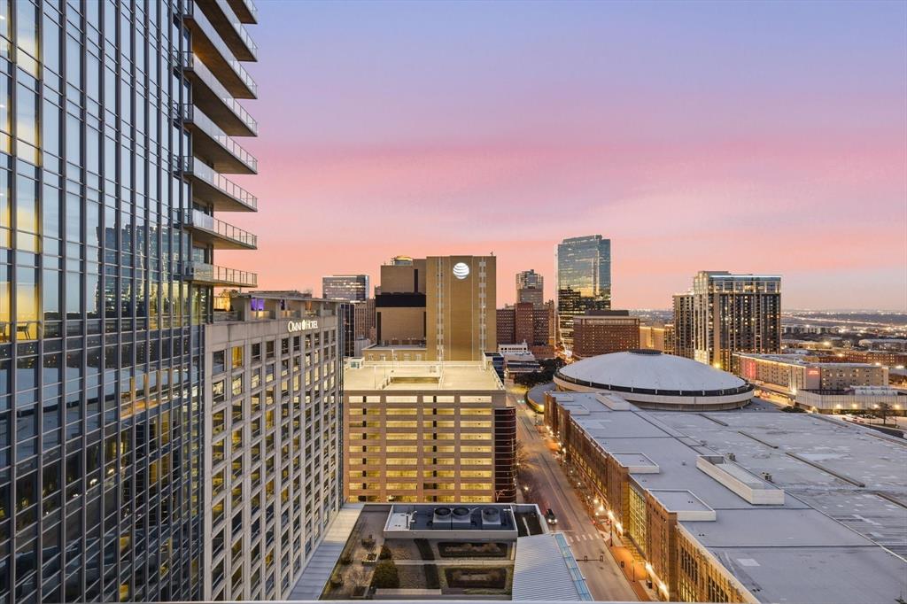 1301 Throckmorton Residences - Residential