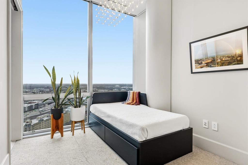 1301 Throckmorton Residences - Residential