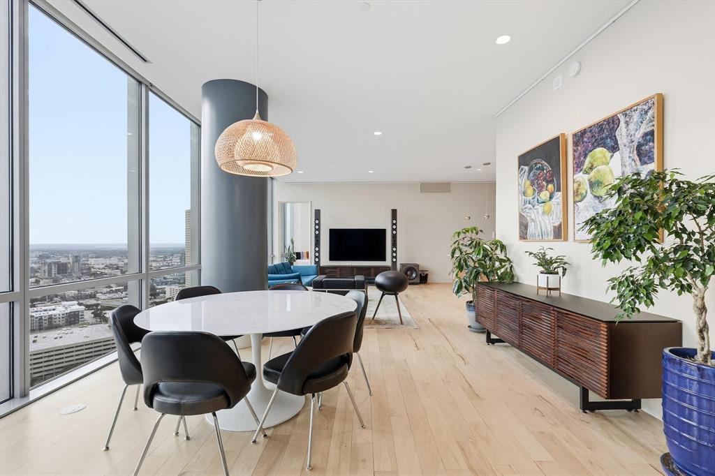 1301 Throckmorton Residences - Residential