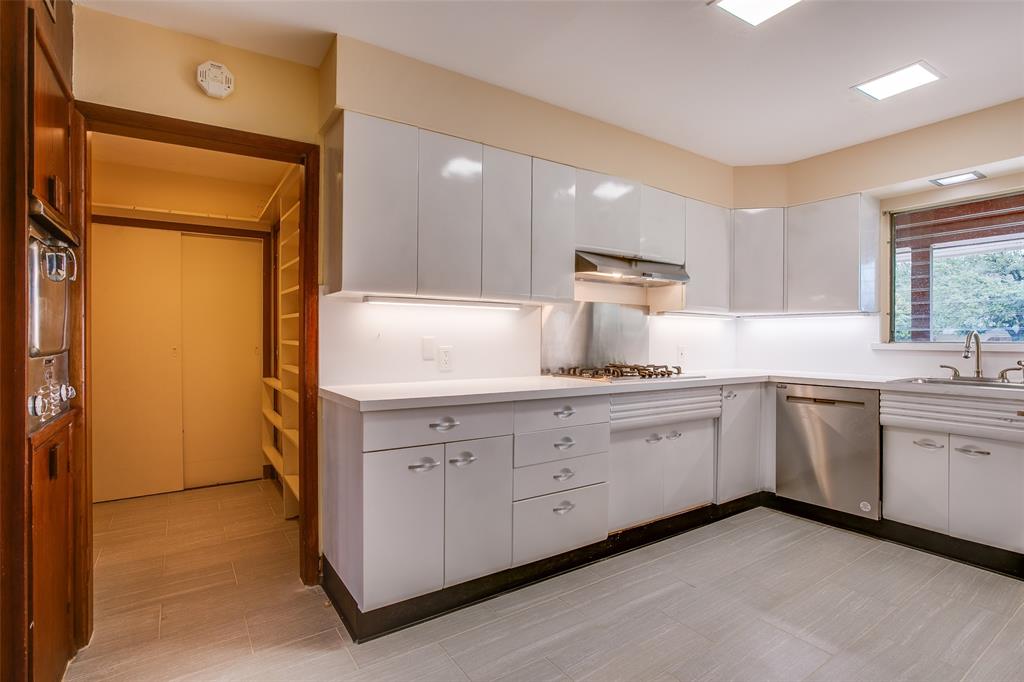 Caruth Terrace - Residential Lease