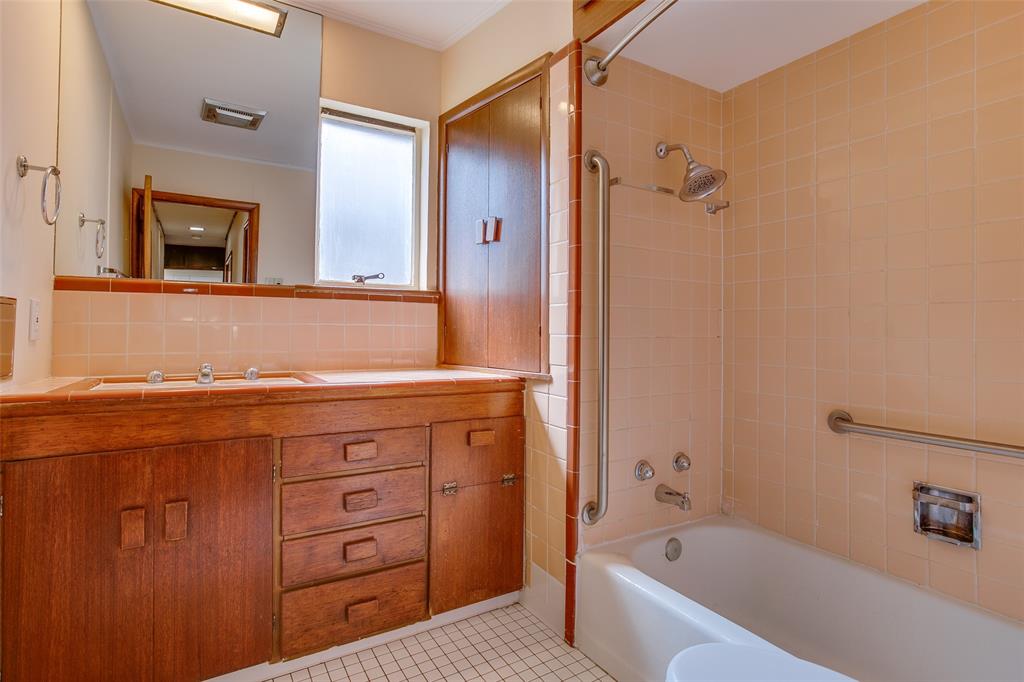 Caruth Terrace - Residential Lease