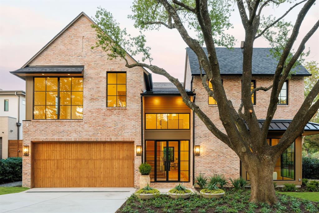 3944 Dalgreen Circle