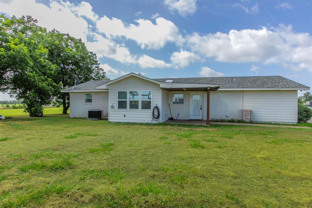 325 Grassy Way