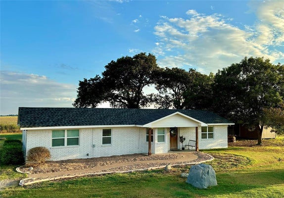 325 GRASSY WAY, ELM MOTT, TX 76640 - Image 059e8cdd4d5594f087b5c86787c8a8e3/612949973