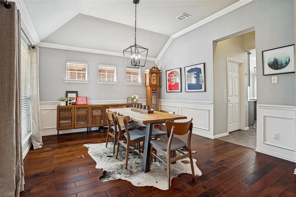 1609 Whispering Glen Drive