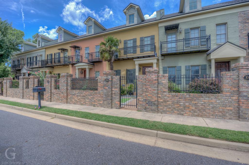 View Shreveport, LA 71105 townhome