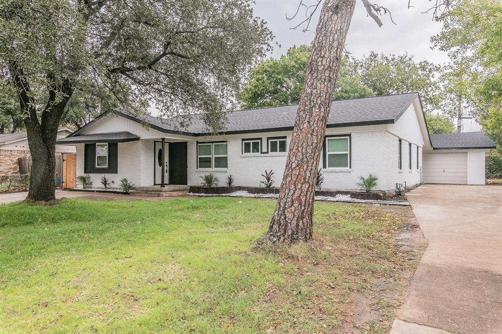 2820 W Rochelle Road