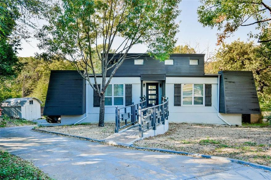 Amazing location in the center of the Metroplex only 2.5 miles from AT&T Stadium,Six Flags,Globe Life Park.Seconds from I-30 right off Fielder road in a well established neighborhood.This home comes move in ready with many updates over years,wood flooring,appliances.HVAC,tankless water heater,custom design full bathrooms in each of the four bedrooms.Perfect family home or investor opportunity as a STR.Very private setting on a cove with a spacious private backyard,beautiful bamboo trees,and a large covered patio space to entertain.This a one of a kind property you don't want to miss.Schedule your showing today.