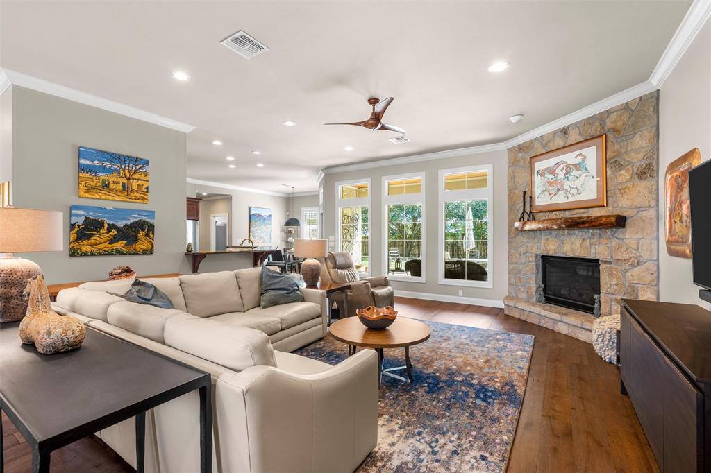 7020 Flagstone Circle