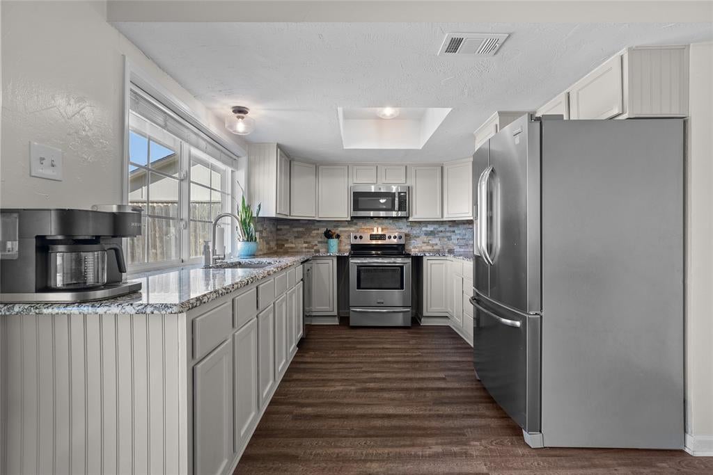 2621 Elk Grove Road