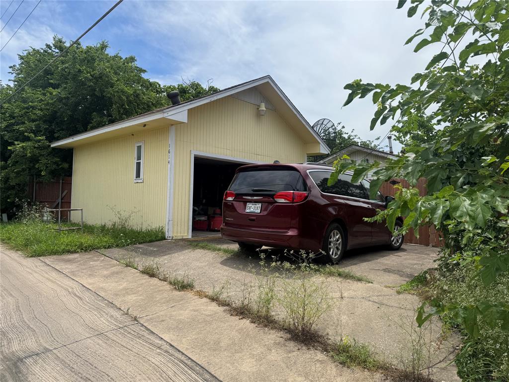 1614 Savage Drive