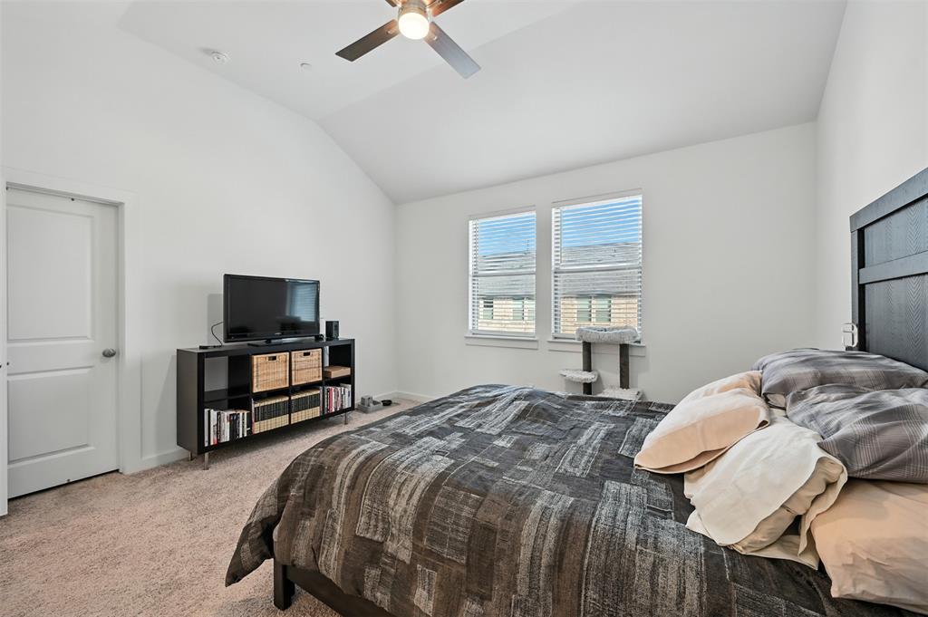 Iron Horse Commons Ph 1 - Residential Lease