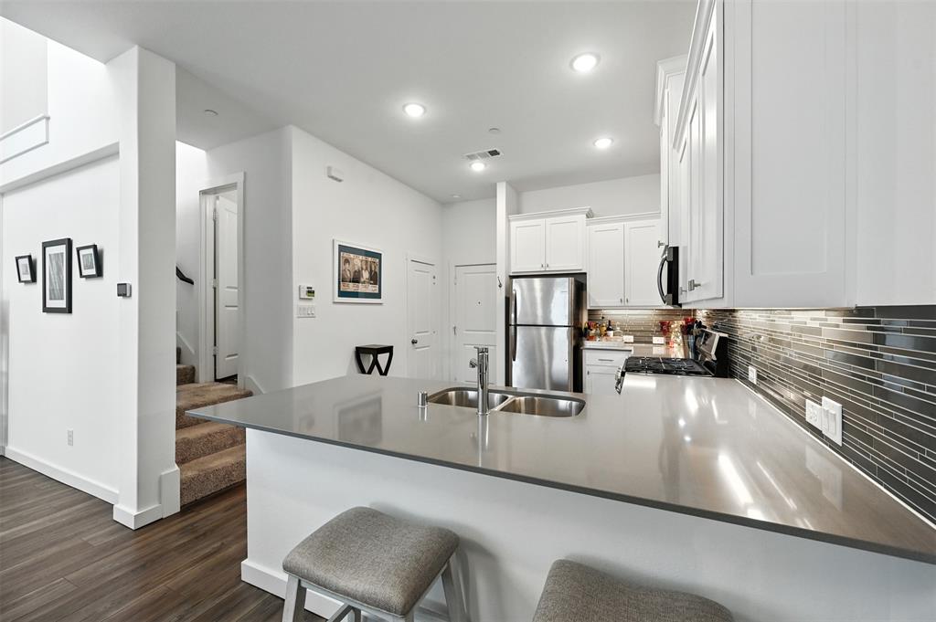 Iron Horse Commons Ph 1 - Residential Lease