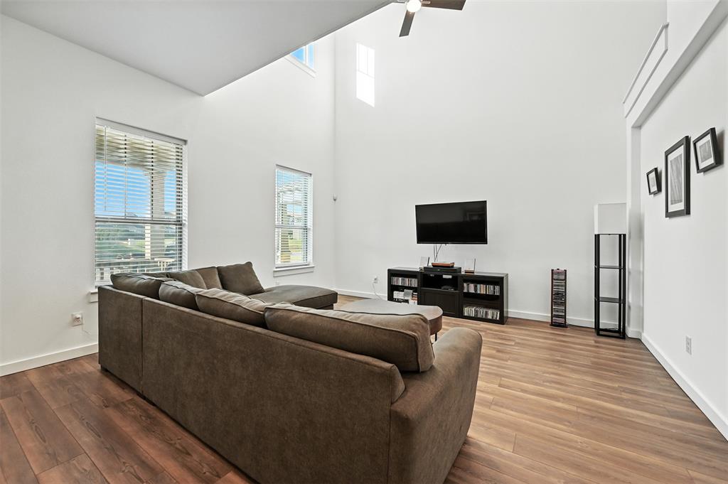 Iron Horse Commons Ph 1 - Residential Lease