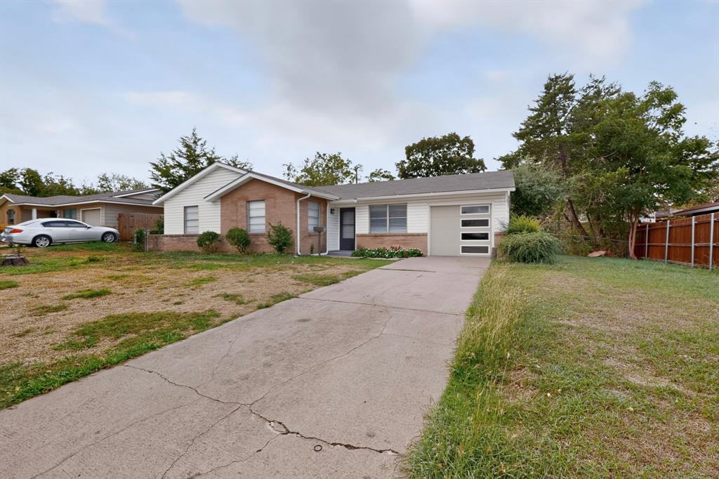 2942 Candlewick Lane