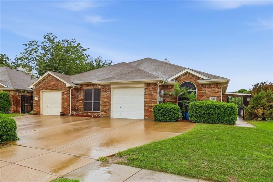 Beautifully updated single story with LVP flooring, recessed lighting, upgraded primary bath, and more! Oversized landscaped yard with covered patio. Spacious bedrooms!! Meticulously maintained and move-in ready. Centrally located to shopping, 377, 35 and more.