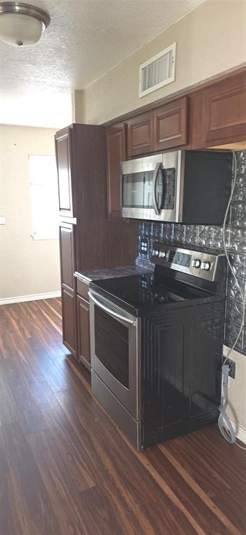 1423 Rolling Hills Drive