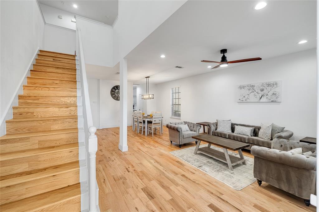 3869 Pinebluff Lane