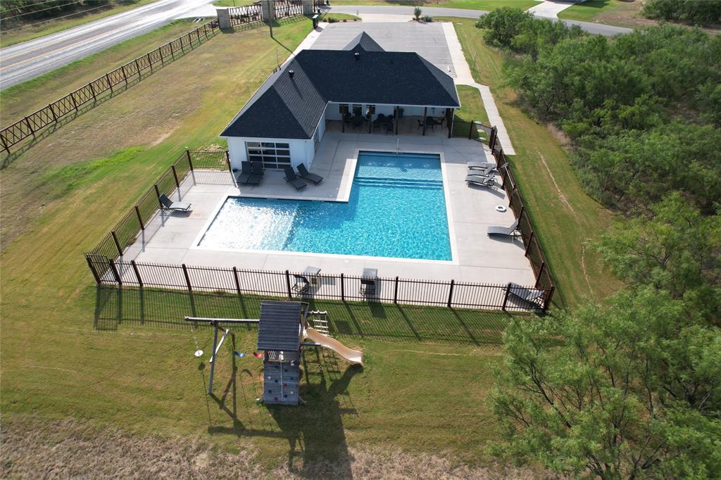 1233 Green Elm Road
