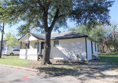 A home in Kaufman