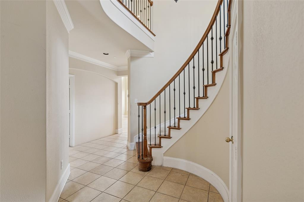 8115 Dogwood Lane