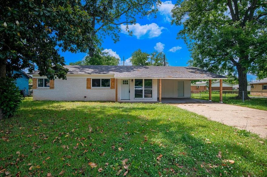 Beautiful Bossier Home~3 Bed and 2 Full baths~Fully Remodeled~Close to BAFB and shopping~Open floor plan great for entertaining~Beautiful kitchen with modern colors, large center island, and new stainless steel appliances~Beautiful luxury wide plank flooring throughout~Two living areas~All new doors and pulls~All new cabinets~Nice den open to the kitchen with cozy, modern, brick fireplace~Two nice guest bedrooms~spacious hall bath with beautifully tiled floors and tiled shower with rain Shower head~Nice main bedroom with nice natural light and private bath~Fully tiled floors and stall shower~All new lighting, fixtures, and fans~New roof~New Heat, AC, and H20 Heater~Spacious Laundry room with cabinets and washer and dryer hookups~Covered car port with Laundry room entrance~Fully Fenced Backyard~Large covered patio~Beautiful Oak shade tree. SF believed to be correct but not guaranteed.