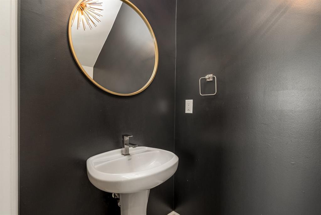 Park Plaza Twnhms - Residential Lease