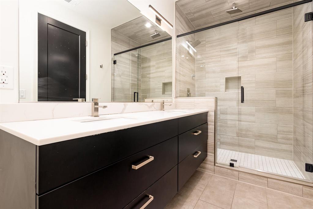 Park Plaza Twnhms - Residential Lease