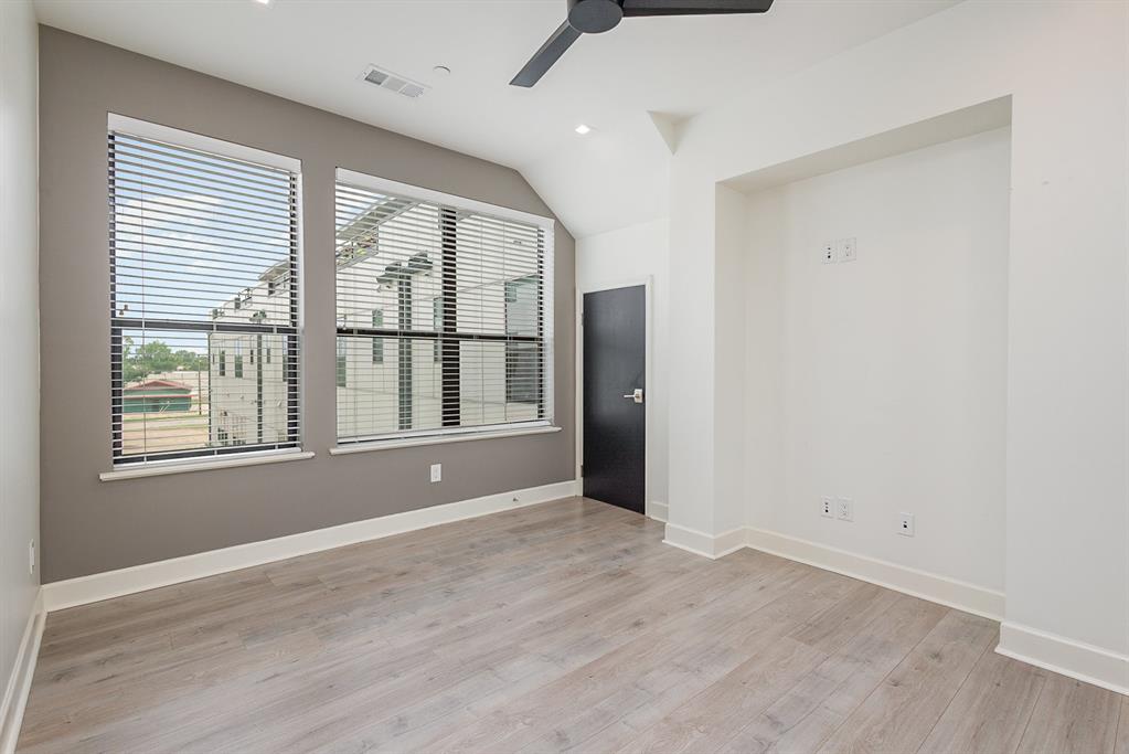 Park Plaza Twnhms - Residential Lease