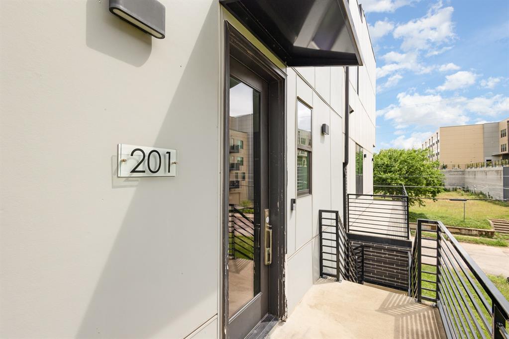 Park Plaza Twnhms - Residential Lease