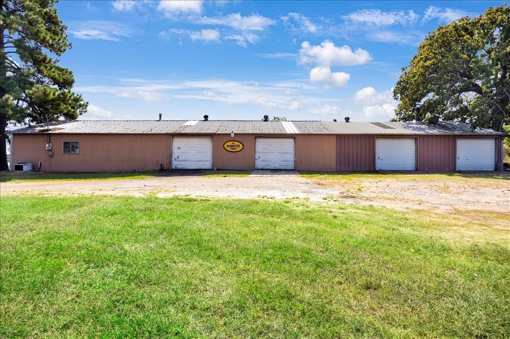 11041 US Highway 69 N
