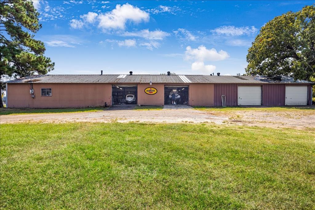 11041 US Highway 69 N