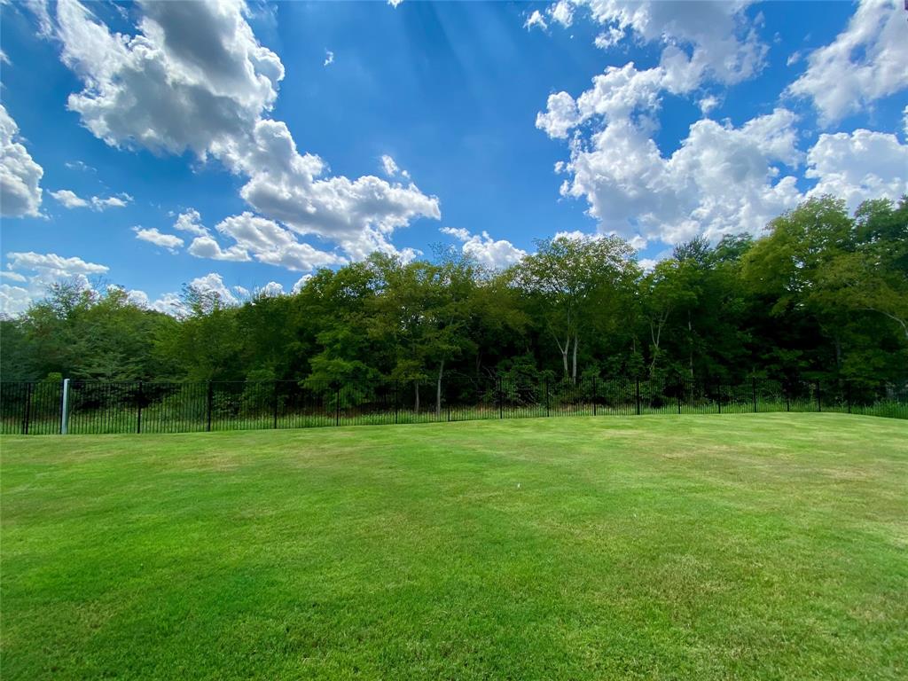 400 Devonshire Drive