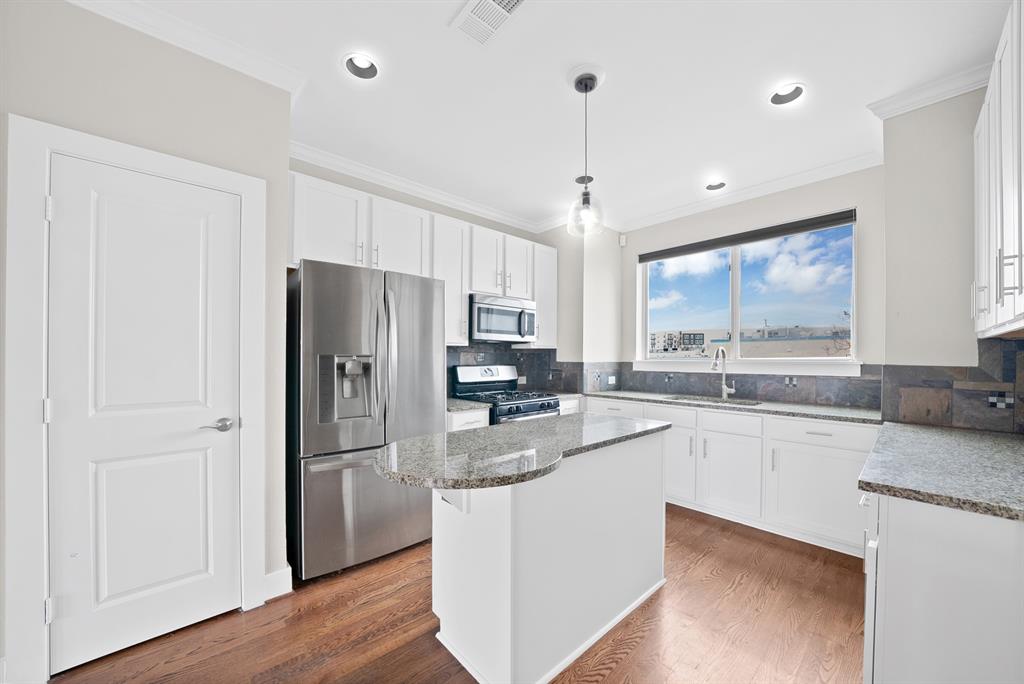 Hudson Street Twnhms South - Residential