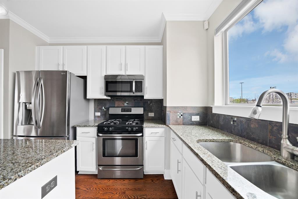 Hudson Street Twnhms South - Residential