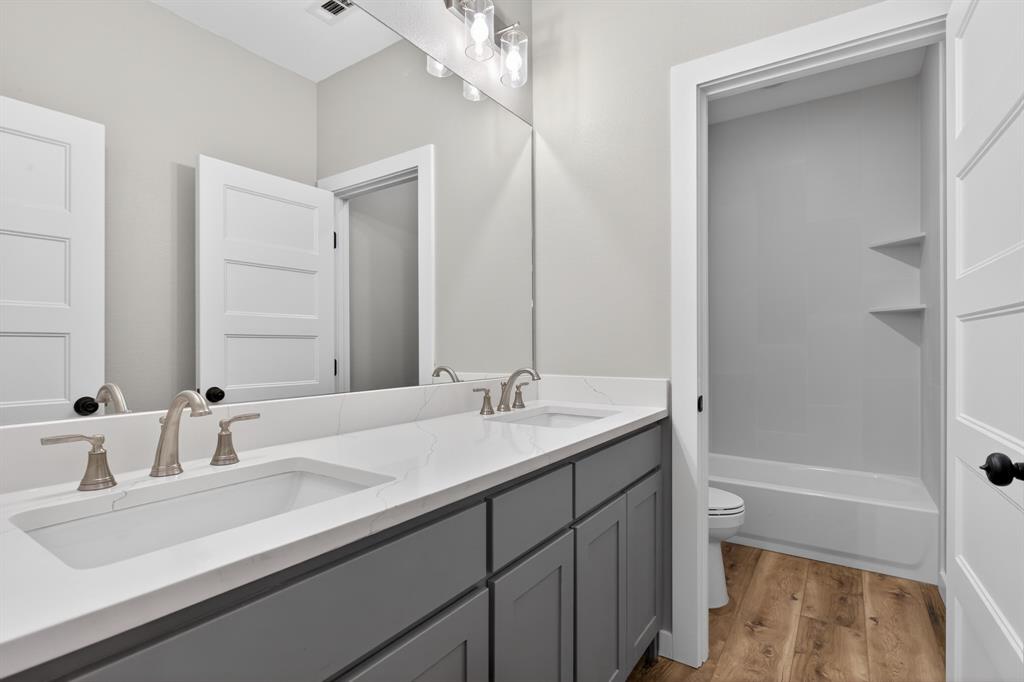 Melo Acres - Residential