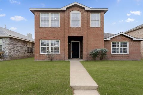 2454 Meadowgate Lane Lancaster TX 75134