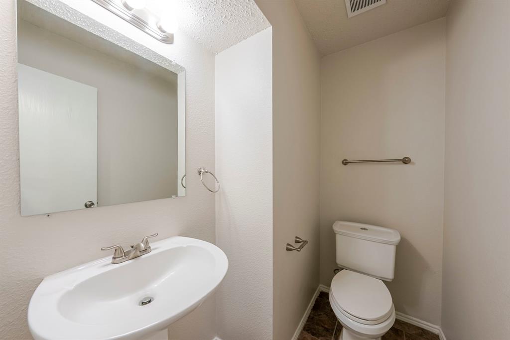 2454 Meadowgate Lane