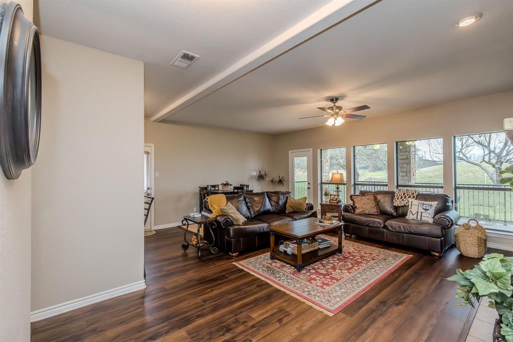 1101 Eagle Point Circle