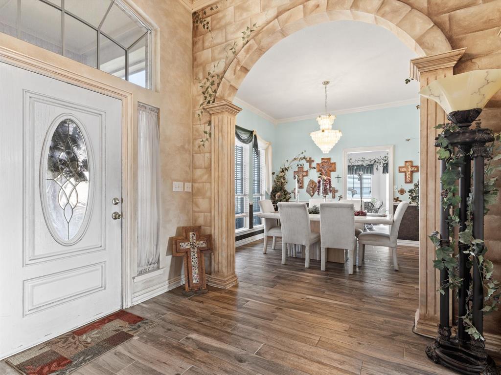 3709 Cliff View Loop