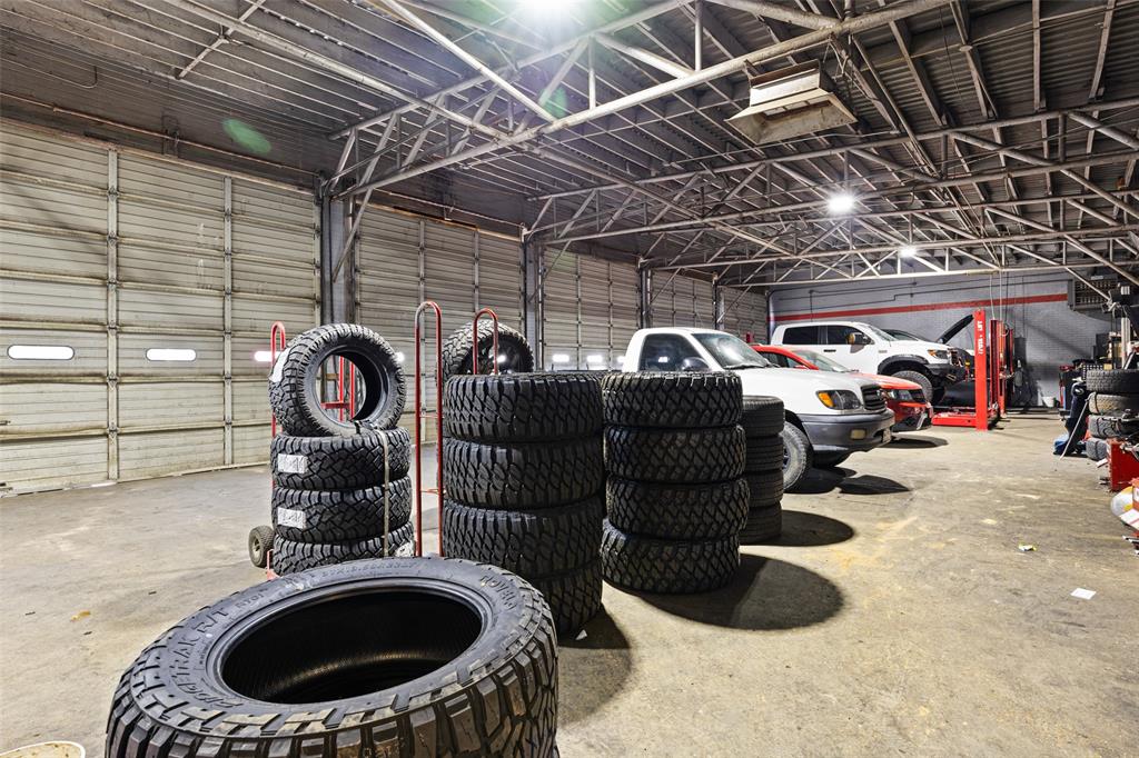 BENNET SUR - Commercial Sale