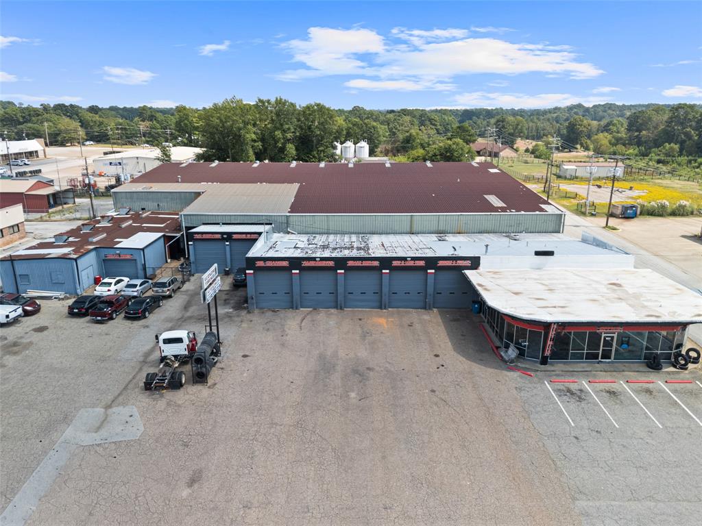 BENNET SUR - Commercial Sale