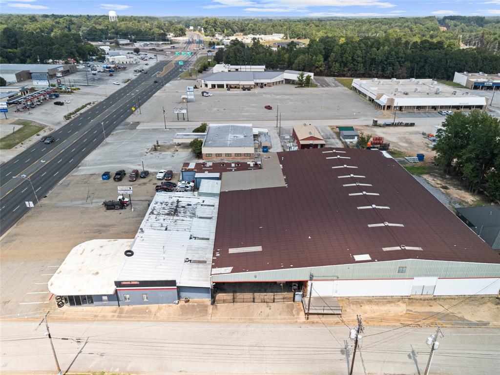 BENNET SUR - Commercial Sale