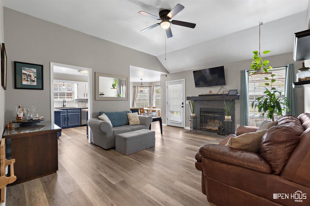 5346 Northview Drive