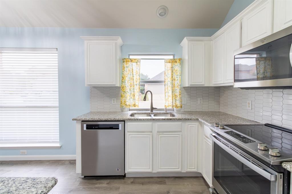 PARK BEND ESTATES - Residential