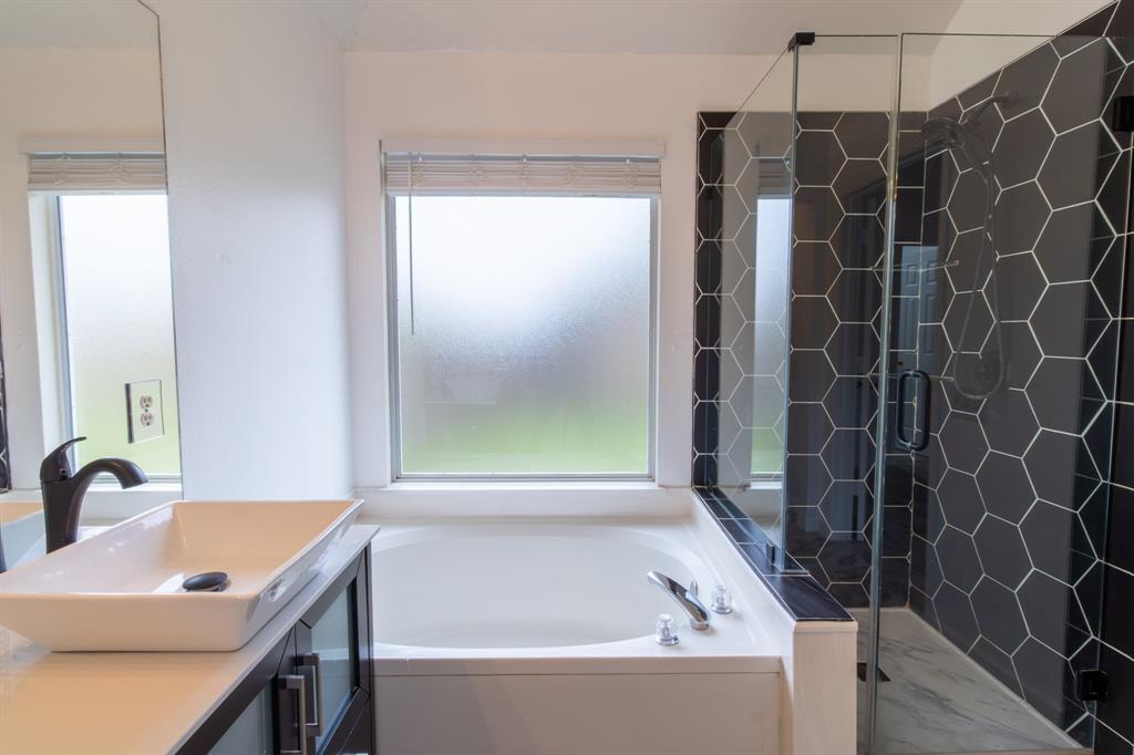 PARK BEND ESTATES - Residential