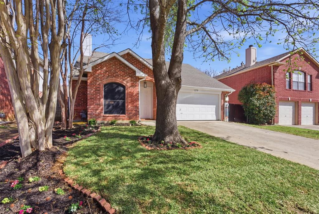 1379 Honeysuckle Lane